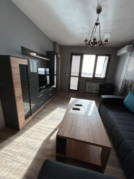 شقة Luxurious Flat Pleven Center المظهر الخارجي الصورة